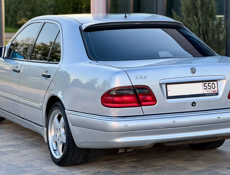 Mercedes-Benz E-Класс