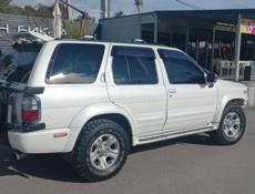 Nissan Terrano