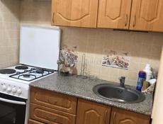 Сдается на 1 год  1 к.кв турбаза -25т.р
