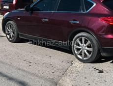 Infiniti EX
