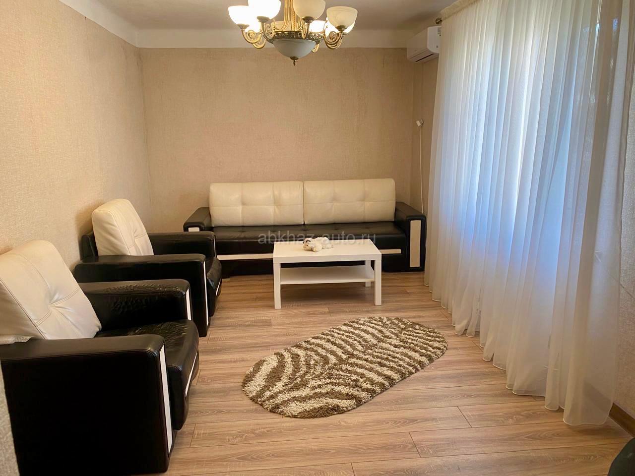Сдаётся трёхкомнатная квартира суточно