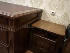 Продается стол руководителя 5  ящиков от кабинета  цвет тёмный орех