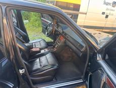 Mercedes-Benz 124