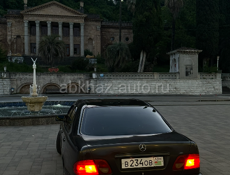 Mercedes-Benz E-Класс