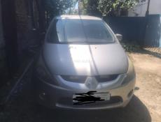 Mitsubishi Grandis
