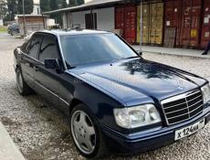Mercedes-Benz 124