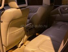 Infiniti QX56