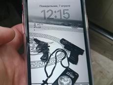 Айфон 10 xr в отличном состоянии нечего не менялось , АКБ 75 держится отлично 64 г  чехлол , зарядка  