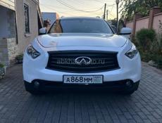 Infiniti