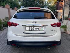 Infiniti
