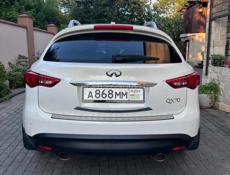 Infiniti