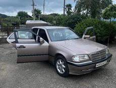 Mercedes-Benz C-Класс