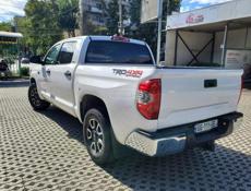 Toyota Tundra