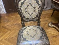 Продам БУ стол и 6 стульев в идеальном состоянии