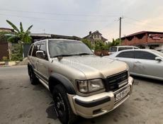 Opel Monterey