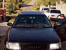 Audi 100