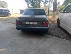 Mercedes-Benz 124