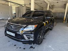 Lexus LX
