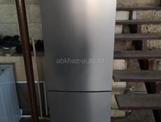 Холодильник хаер. 
