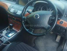 Nissan fuga