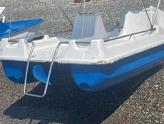 Продам 2 катамарана, по всем вопросам лс 