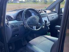 Mercedes-Benz Viano
