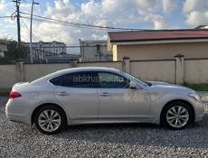 Nissan fuga