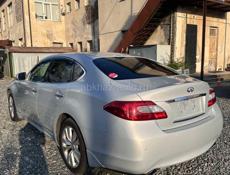 Nissan fuga