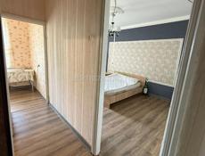 Сдается 2 х комнатная в центре на длительный срок
