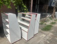 Продаются холодильники и витрины 