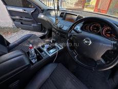 Nissan fuga