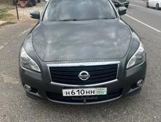 Nissan fuga