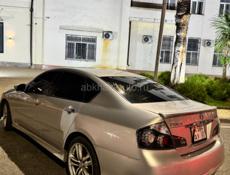 Nissan fuga