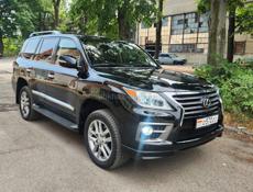 Lexus LX