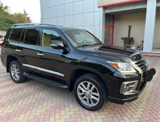 Lexus LX
