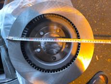 Тормозные диски LC200 (новые)