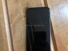 Продаю 11 айфон 