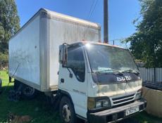 Isuzu