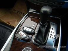 Nissan fuga