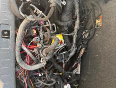 Мотор коробка двери проводка пластик салона