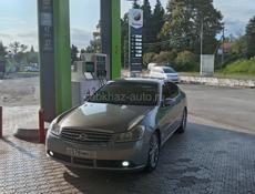 Nissan fuga