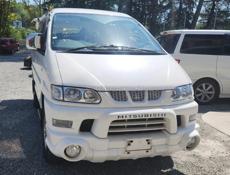 Mitsubishi Space Gear