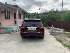 Infiniti Q30