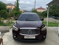 Infiniti Q30