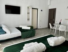 Гостиница в Гагре, 680 м²