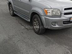 Toyota Sequoia
