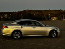 Nissan fuga