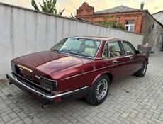 Jaguar XJ6