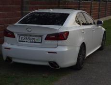 Lexus IS