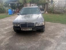 Mercedes-Benz 190
